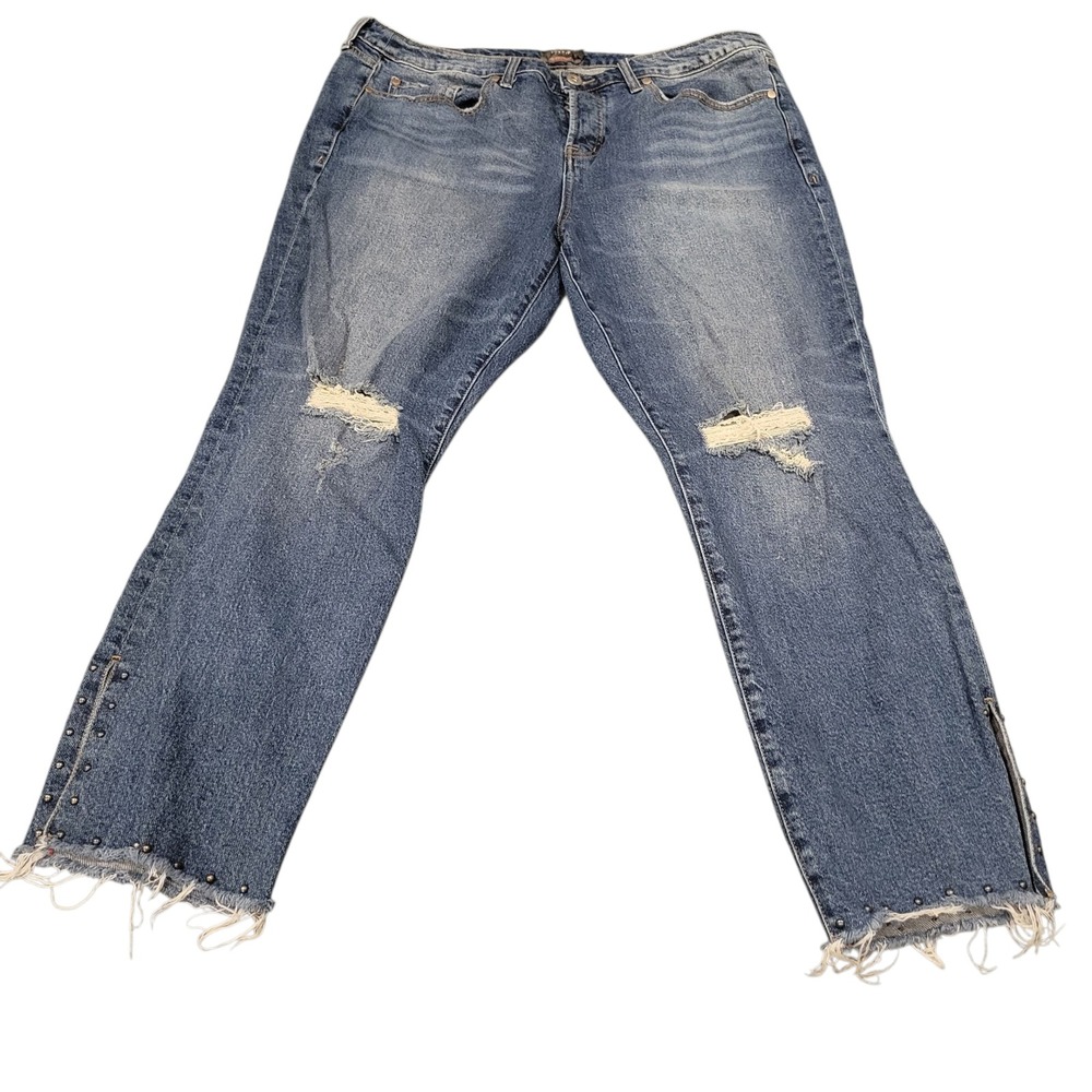 Torrid HighRise Straight Jeans Sz‎ 16T Distressed Studded Ankle button Up I403